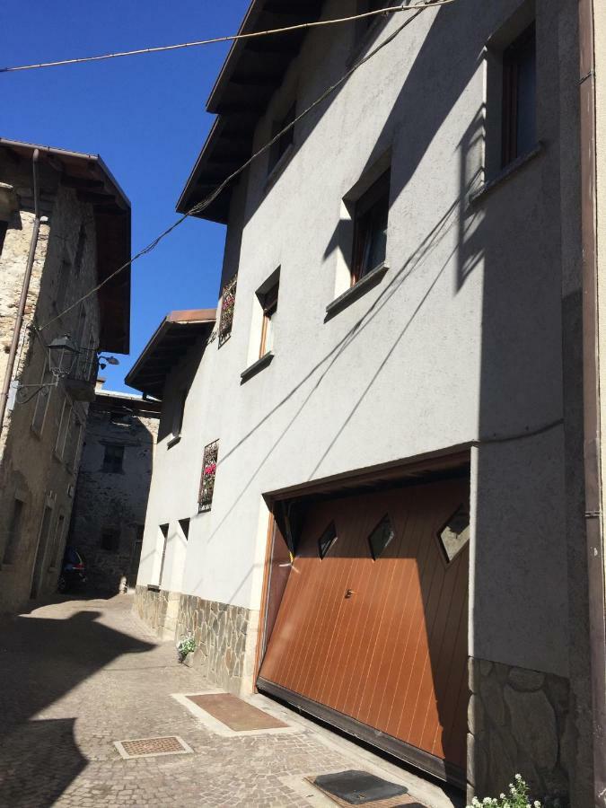 Сasa de vacaciones Residenza In Zona Pontedilegno T02034 Villa d'Allegno